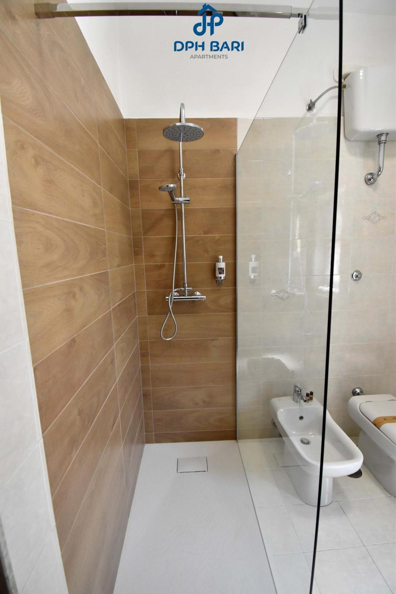 Dph Bari Apartments - Dei Mille Bagian luar foto