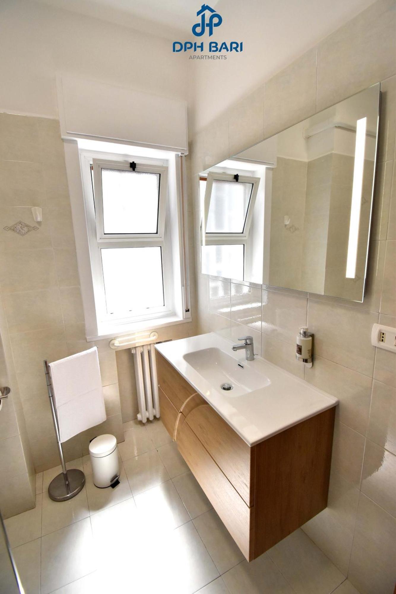 Dph Bari Apartments - Dei Mille Bagian luar foto