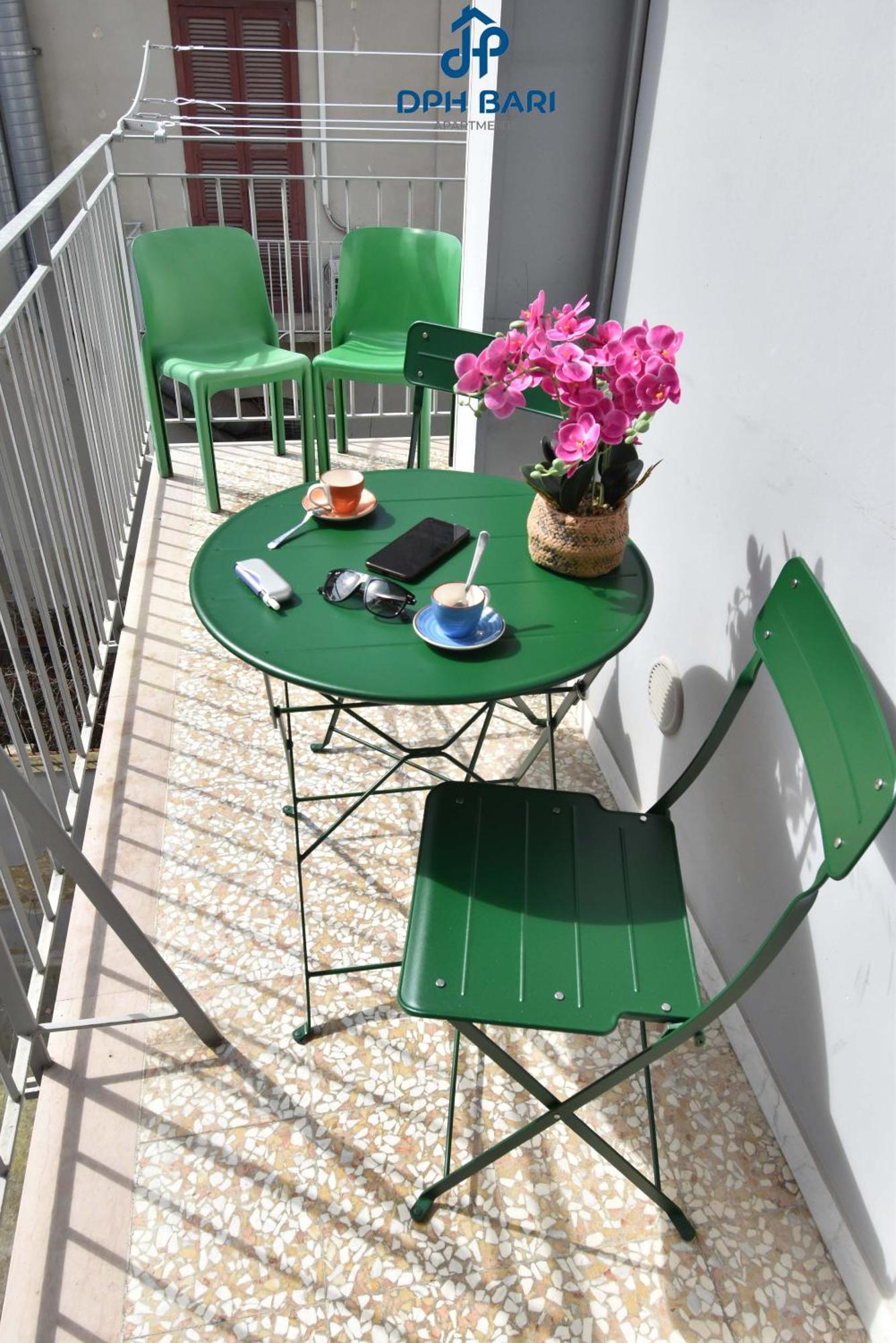 Dph Bari Apartments - Dei Mille Bagian luar foto